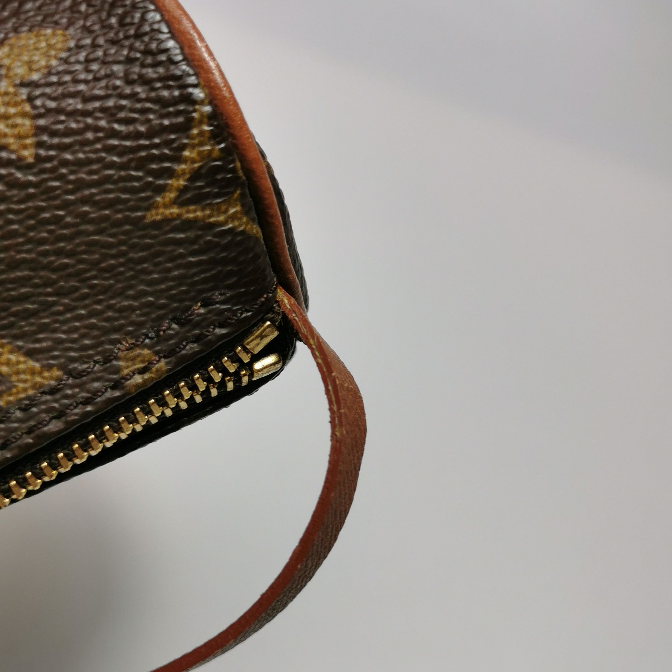 Louis Vuitton Louis Vuitton (LV) Papillon Mini Cowhide Monogram Printed D Size ONE SIZE - 6 Thumbnail