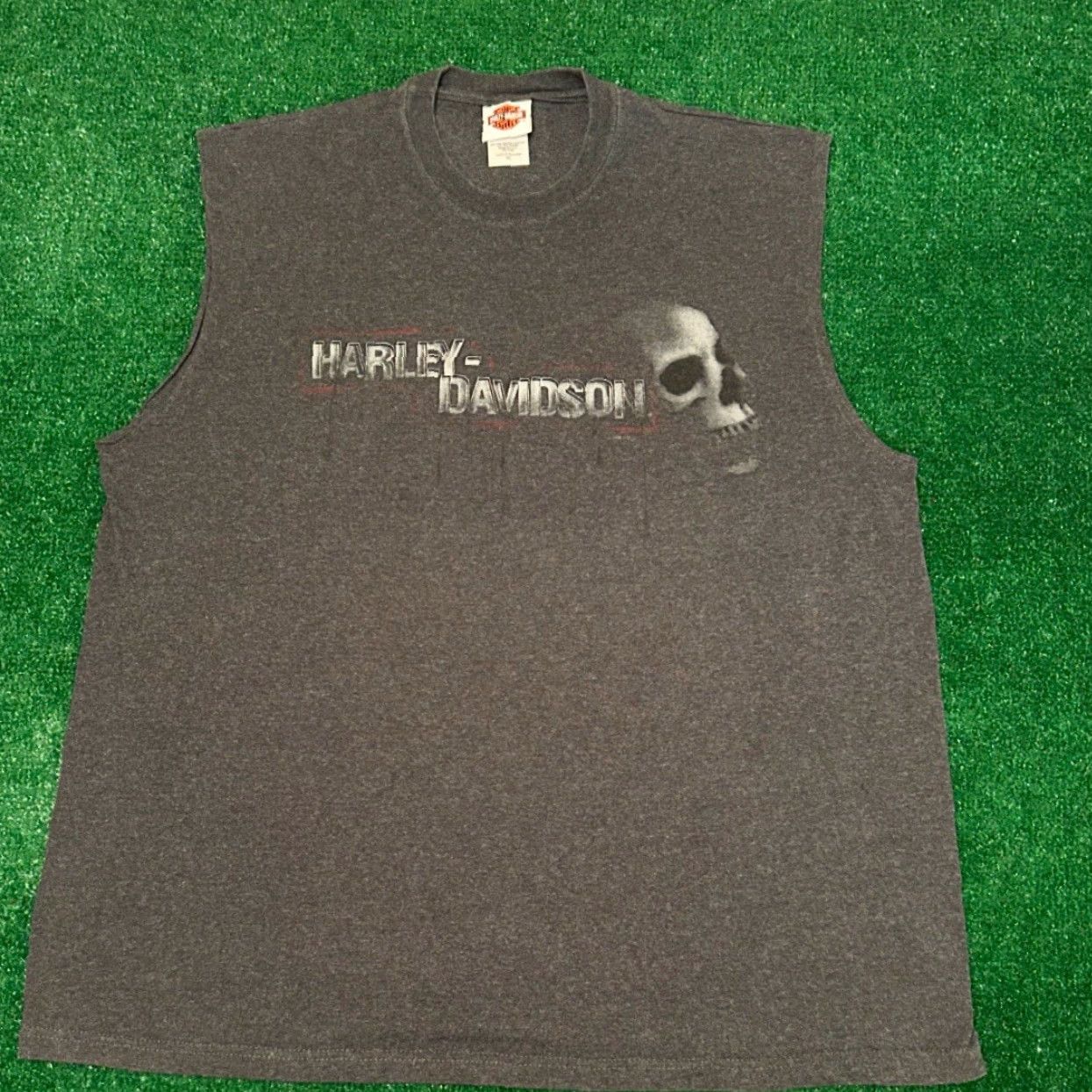 Harley Davidson VINTAGE Harley-Davidson Biker Skull Eagle T-Shirt Sleeveless Shirt Mens XL Gray 90s Y2K VTG Punk Grunge Motorcycle Logo Size US XL / EU 56 / 4 - 5 Thumbnail