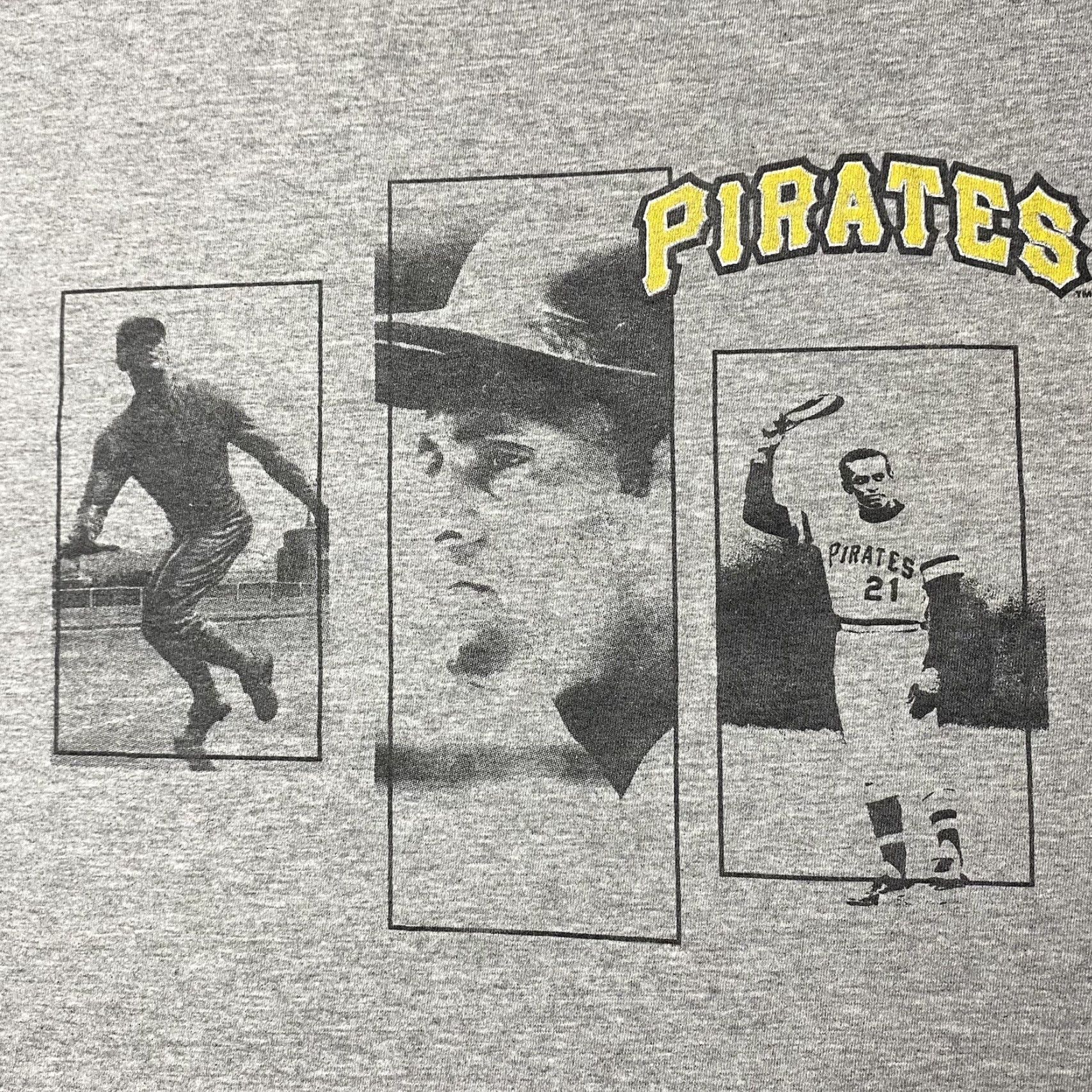 Fruit Of The Loom VINTAGE 90’s T Shirt XL Pirates MLB Roberto Clemente Baseball Fruit of the Loom Gray Men Short Sleeve Crew Neck Regular Size US XL / EU 56 / 4 - 2 Thumbnail