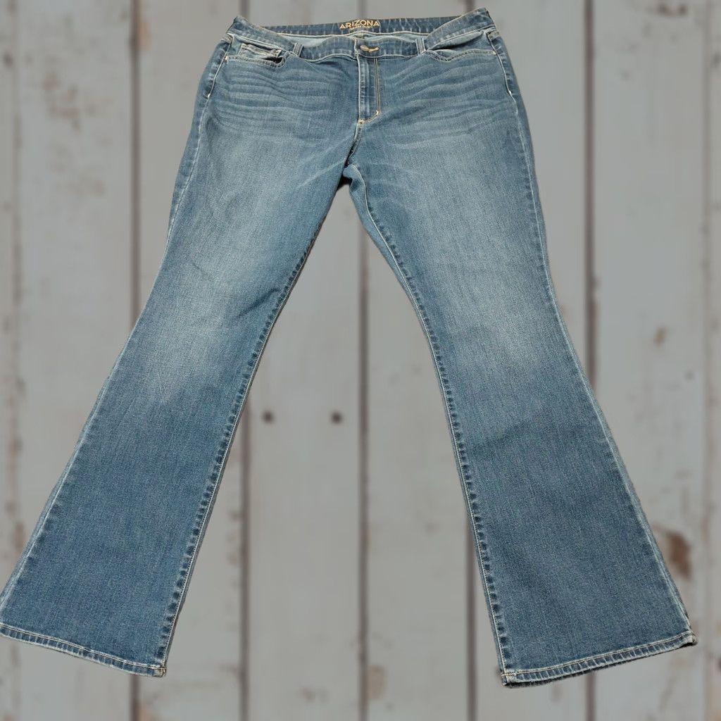 Vintage Arizona Jean Co. Jeans Womens Size 19 Blue Bootcut Flare Cowgirl Rodeo Biker.... Jeans Size 40" / US 18 - 1 Thumbnail