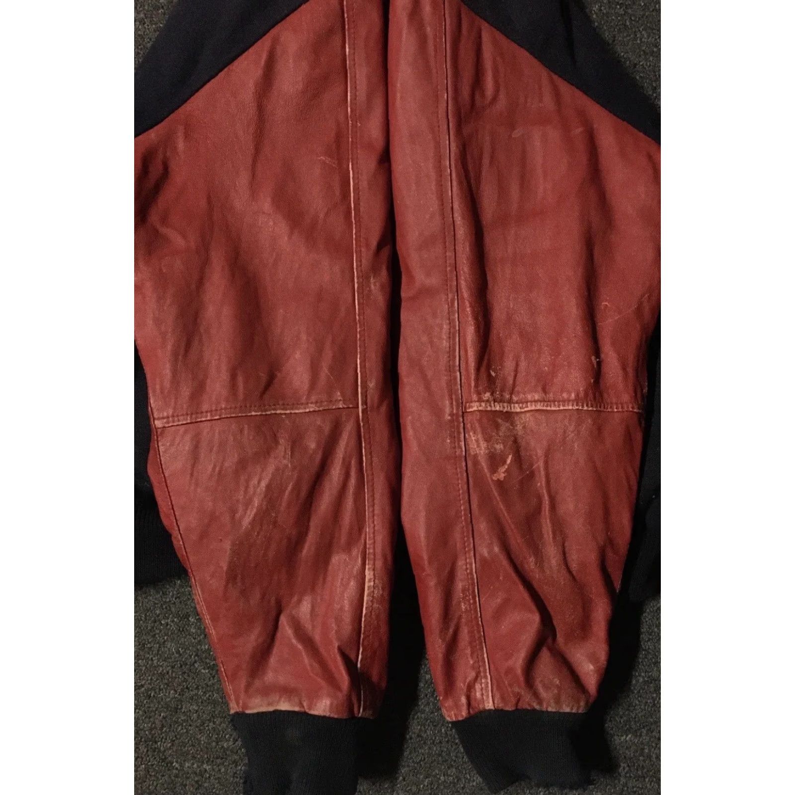 NASCAR VINTAGE Mark Martin #6 Valvoline Racing Faded NASCAR Bomber Jacket M Red/Blue Men’s 90s Grunge Driving Racing Size US M / EU 48-50 / 2 - 6 Thumbnail