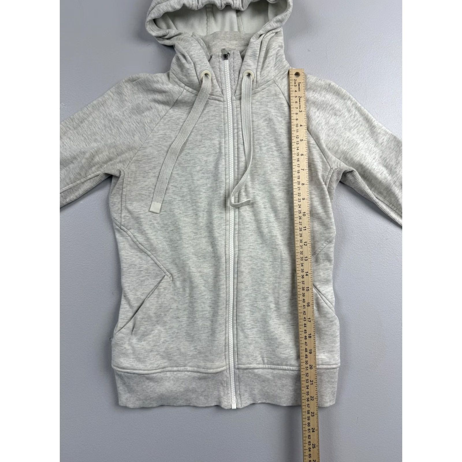 Athleta Athleta Hoodie Womens XS Gray Full Zip Fleece Thumbholes Raglan Sleeves Hoodie Sweatshirt Activewear Mens Womens Size XS / US 0-2 / IT 36-38 - 4 Thumbnail