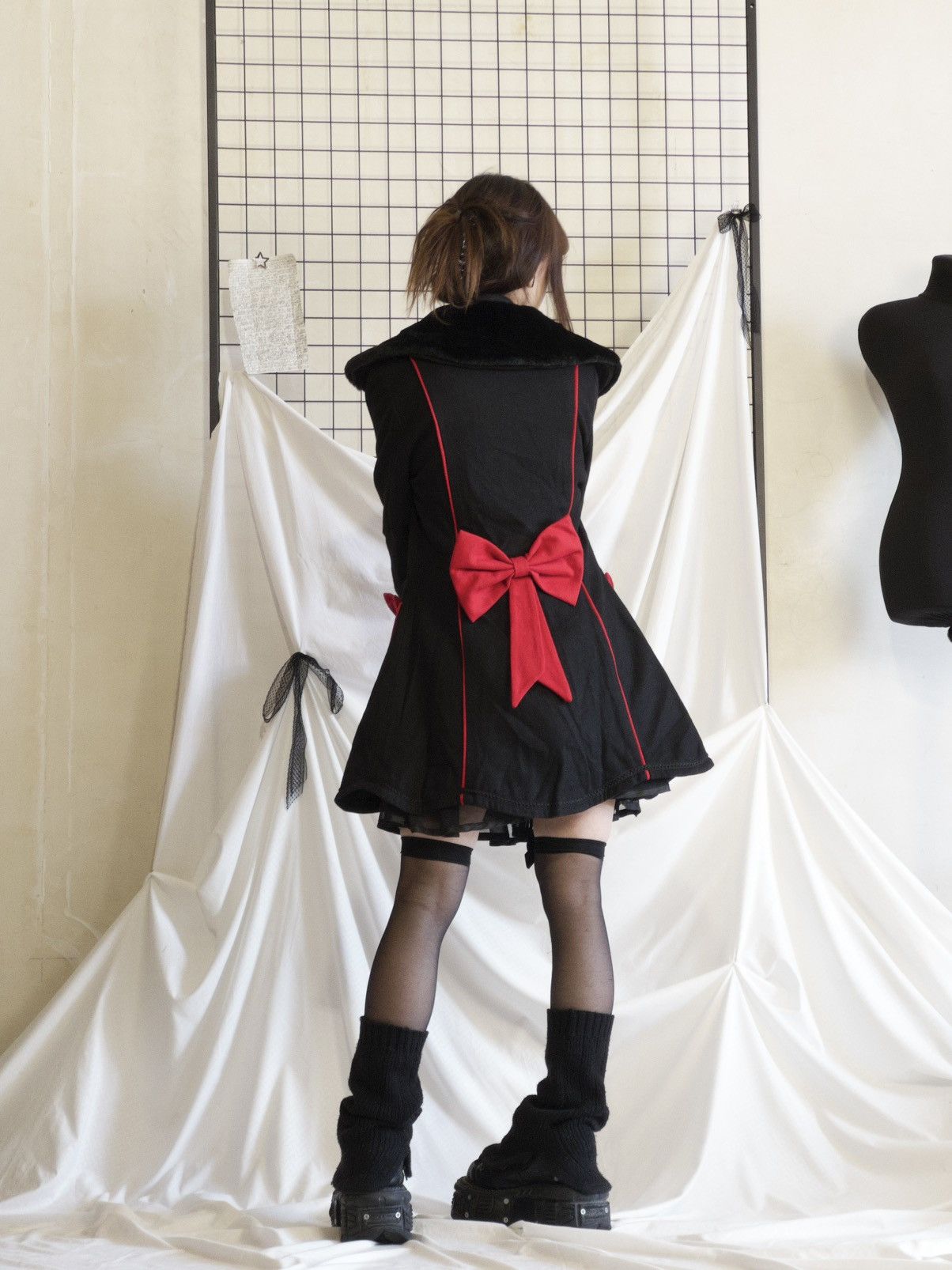 Vintage Banned retro gothic coat with bows Size S / US 4 / IT 40 - 15 Thumbnail