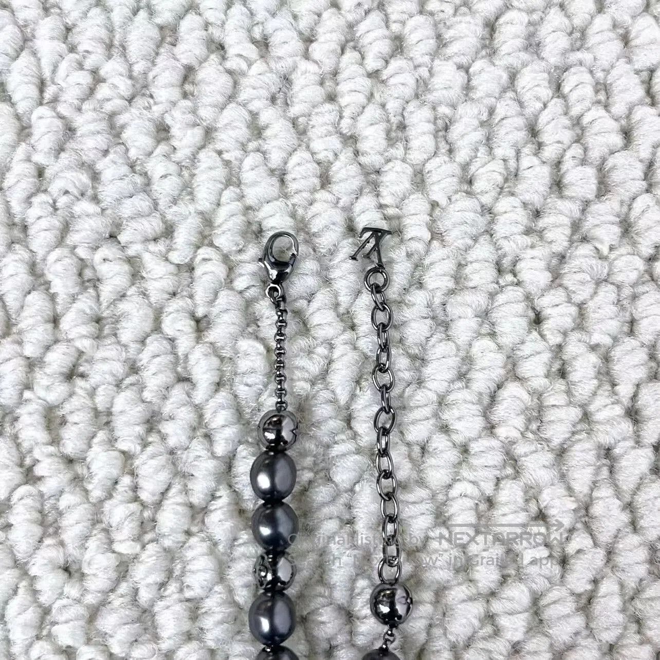 Louis Vuitton louis vuitton gray silver beaded bracelet. Size ONE SIZE - 5 Thumbnail