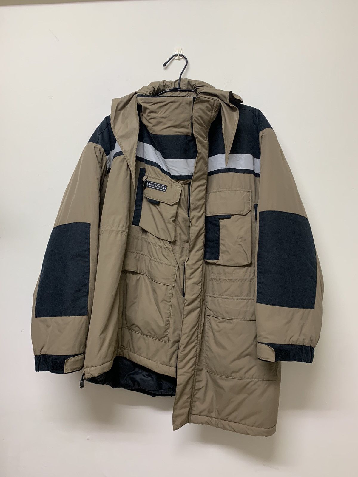 Balenciaga Balenciaga FW17 Runway Unmatching Irregular jackets Size XS / US 0-2 / IT 36-38 - 1 Thumbnail
