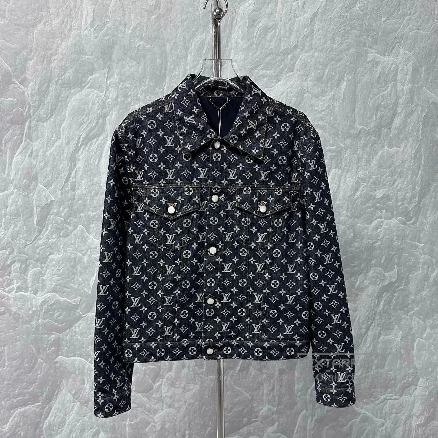 Louis Vuitton louis vuitton fw24 timberland denim jacket. Size US L / EU 52-54 / 3 - 1 Thumbnail