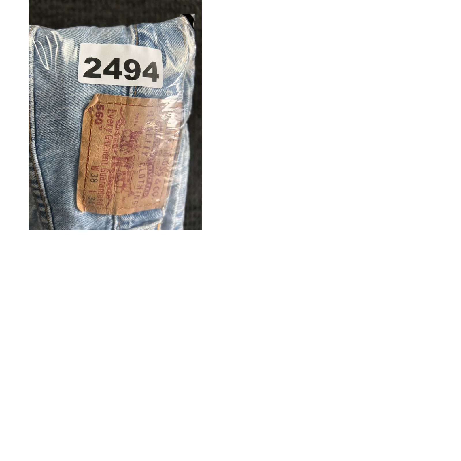Levi's VINTAGE Levi’s Jeans 560 38 x 34 USA Distressed 5-Pocket Denim Jeans - Relaxed Fit, Tapered, Blue, Vintage Size US 38 / EU 54 - 9 Thumbnail