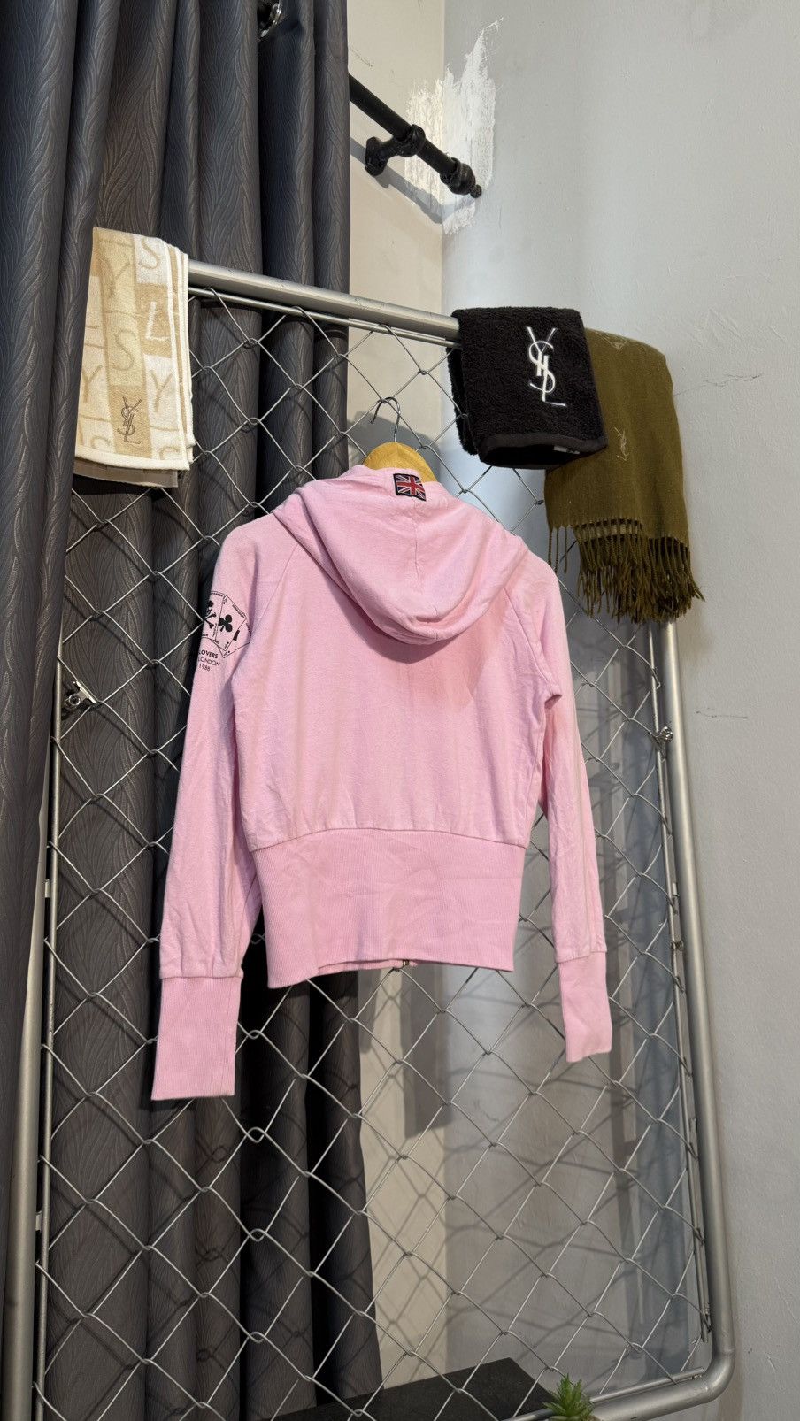 Japanese Brand PUNK SUPER LOVER HOODIE CROP SKULL POKER CARD PINK Size US S / EU 44-46 / 1 - 10 Thumbnail