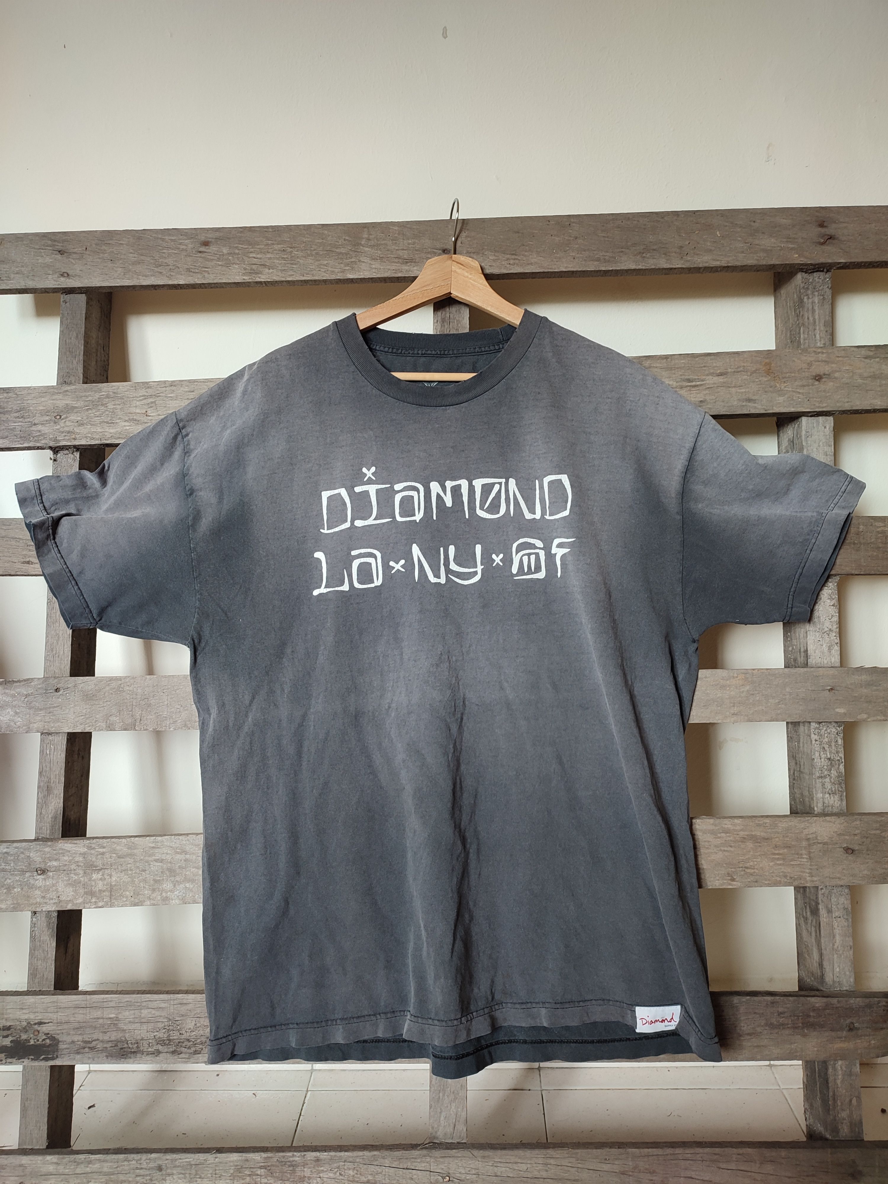 Vintage 💥 TRASHED VINTAGE 💥 DIAMOND SUPPLY CO x LA x NY DISTRESSED Size US XL / EU 56 / 4 - 1 Thumbnail
