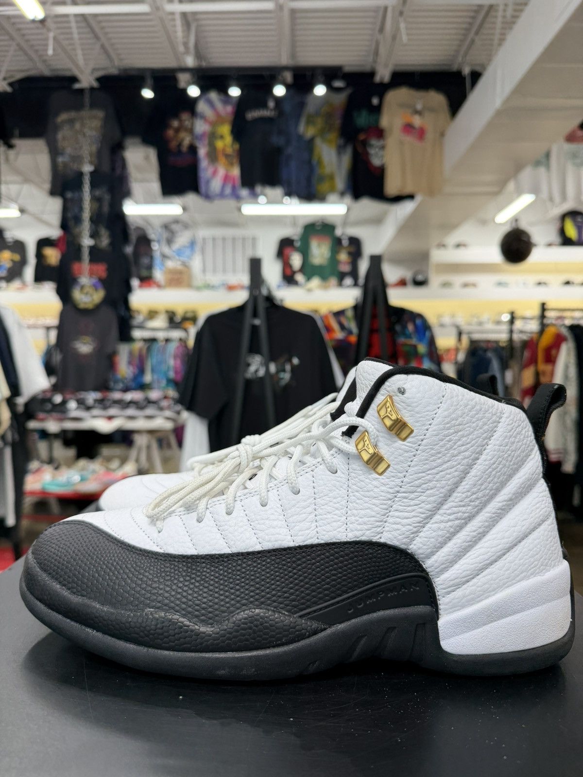 Jordan Brand Air Jordan 12 Taxi Size 10.5 (2025) Size US 12 / EU 45 - 7 Thumbnail