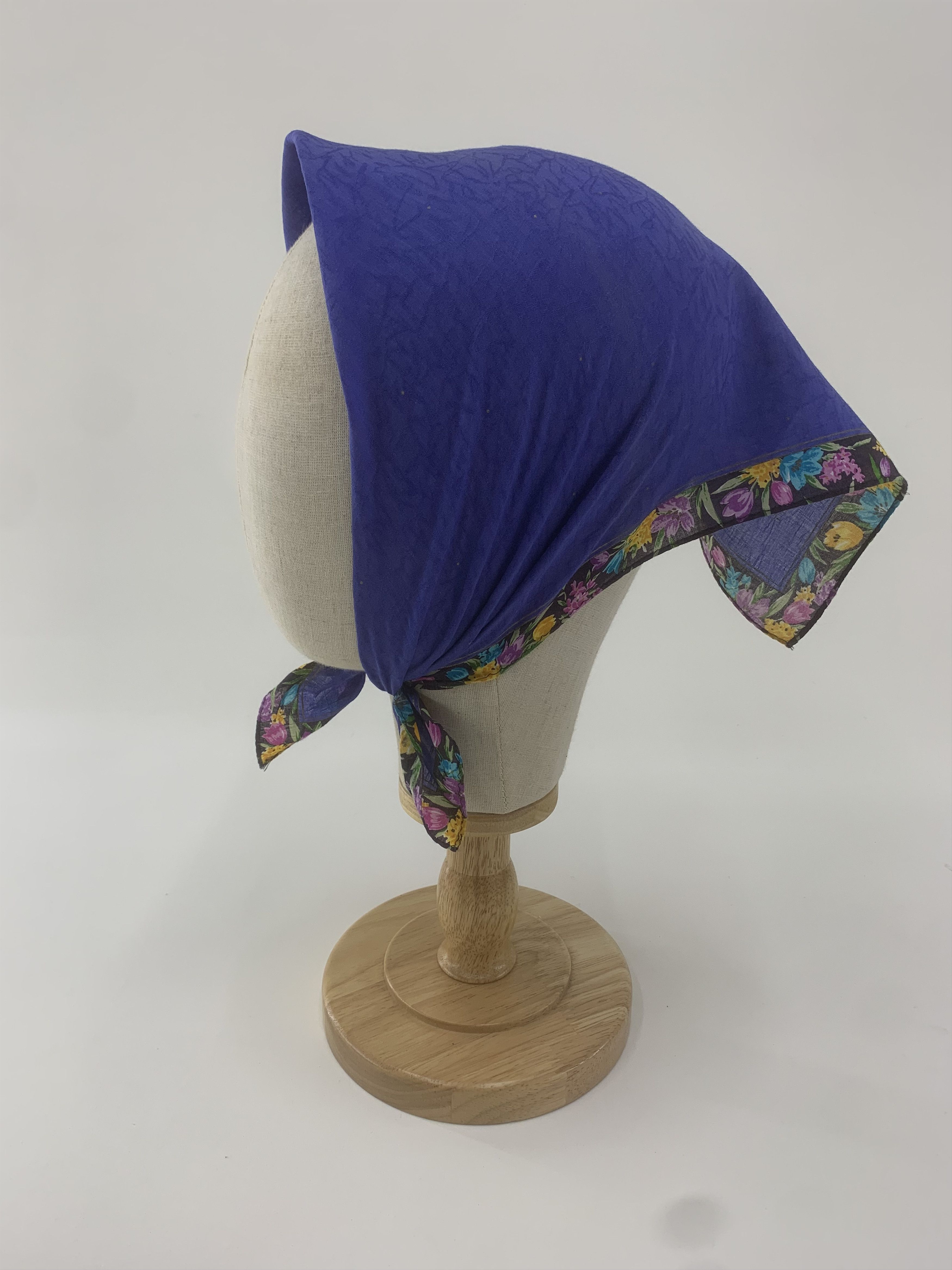 Givenchy Givenchy Handkerchief Bandana Neckerchief Pocket Square Size ONE SIZE - 3 Thumbnail