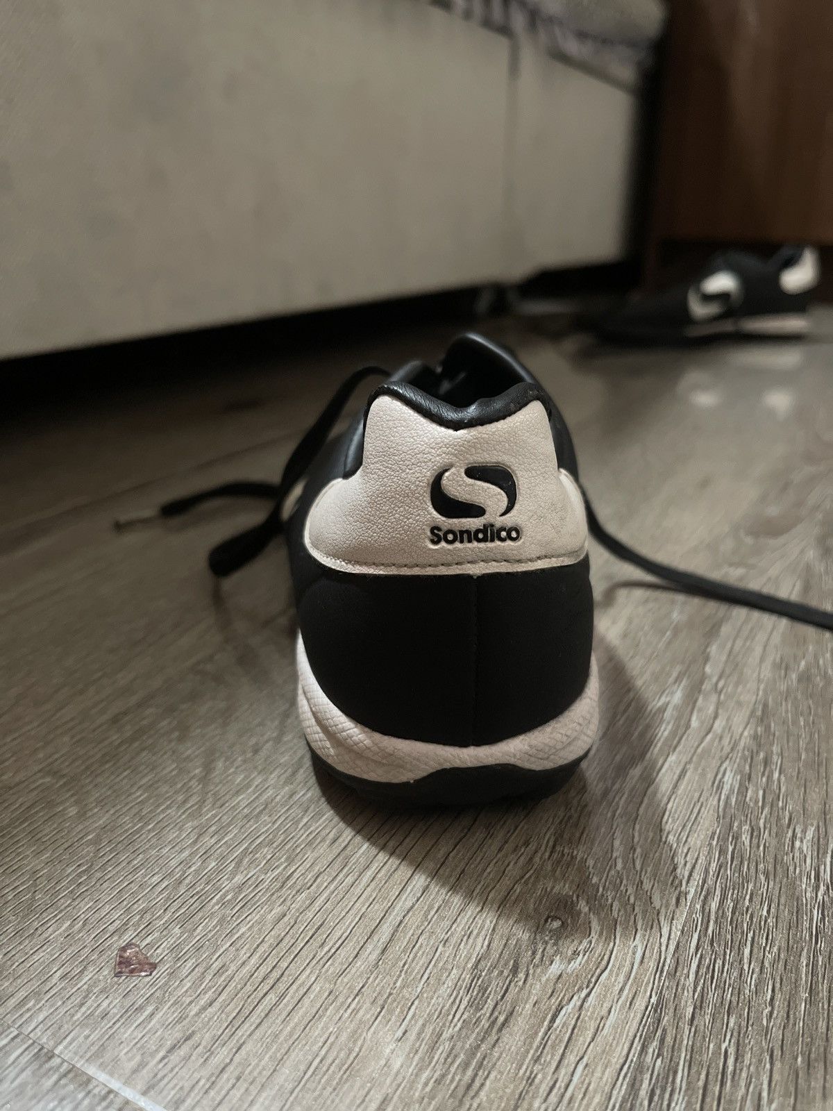 Other Sondico Trainers Black and White Size US 5 / EU 37 - 5 Thumbnail