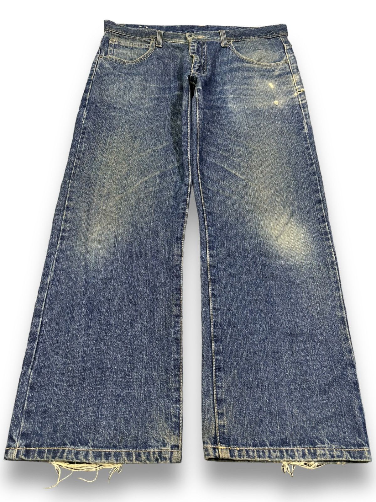 Japanese Brand Vintage Japanese Brand Blue Washed Loose Fit Ripped Jeans Size US 34 / EU 50 - 1 Thumbnail