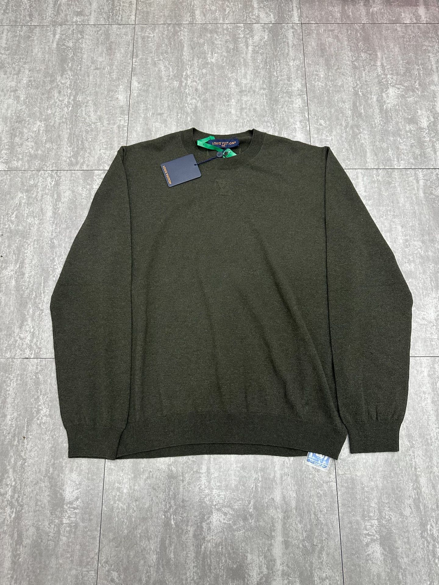 Louis Vuitton Louis Vuitton Knit Green Sweater xs Men Size US XS / EU 42 / 0 - 1 Thumbnail