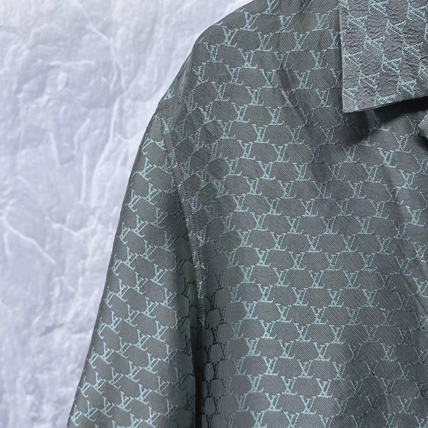 Louis Vuitton louis vuitton fw24 silk logo short sleeve shirt Size US L / EU 52-54 / 3 - 3 Thumbnail