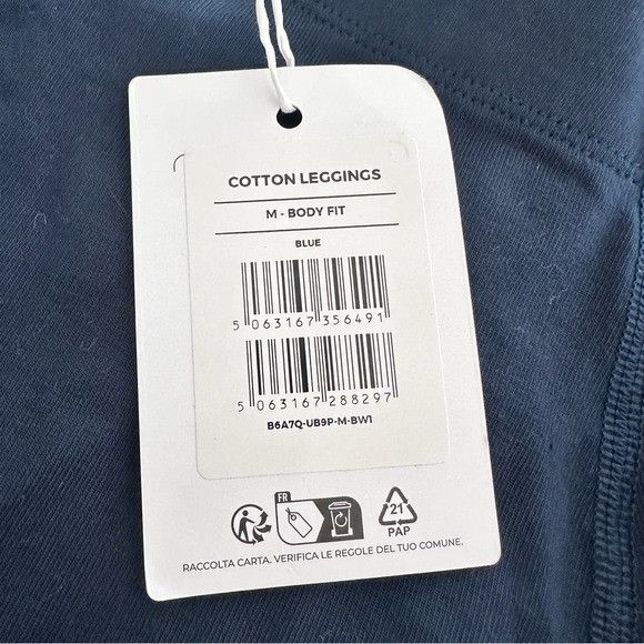 Gymshark NWT Gymshark Navy Blue Cotton Performance Leggings Size 30" / US 8 / IT 44 - 5 Thumbnail