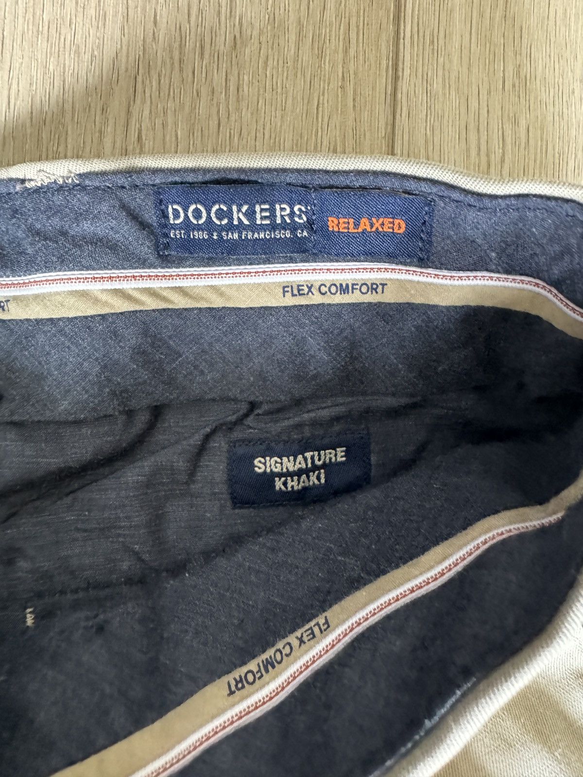 Dockers Relaxed Fit Pleated Dockers Trousers Size US 32 / EU 48 - 2 Thumbnail