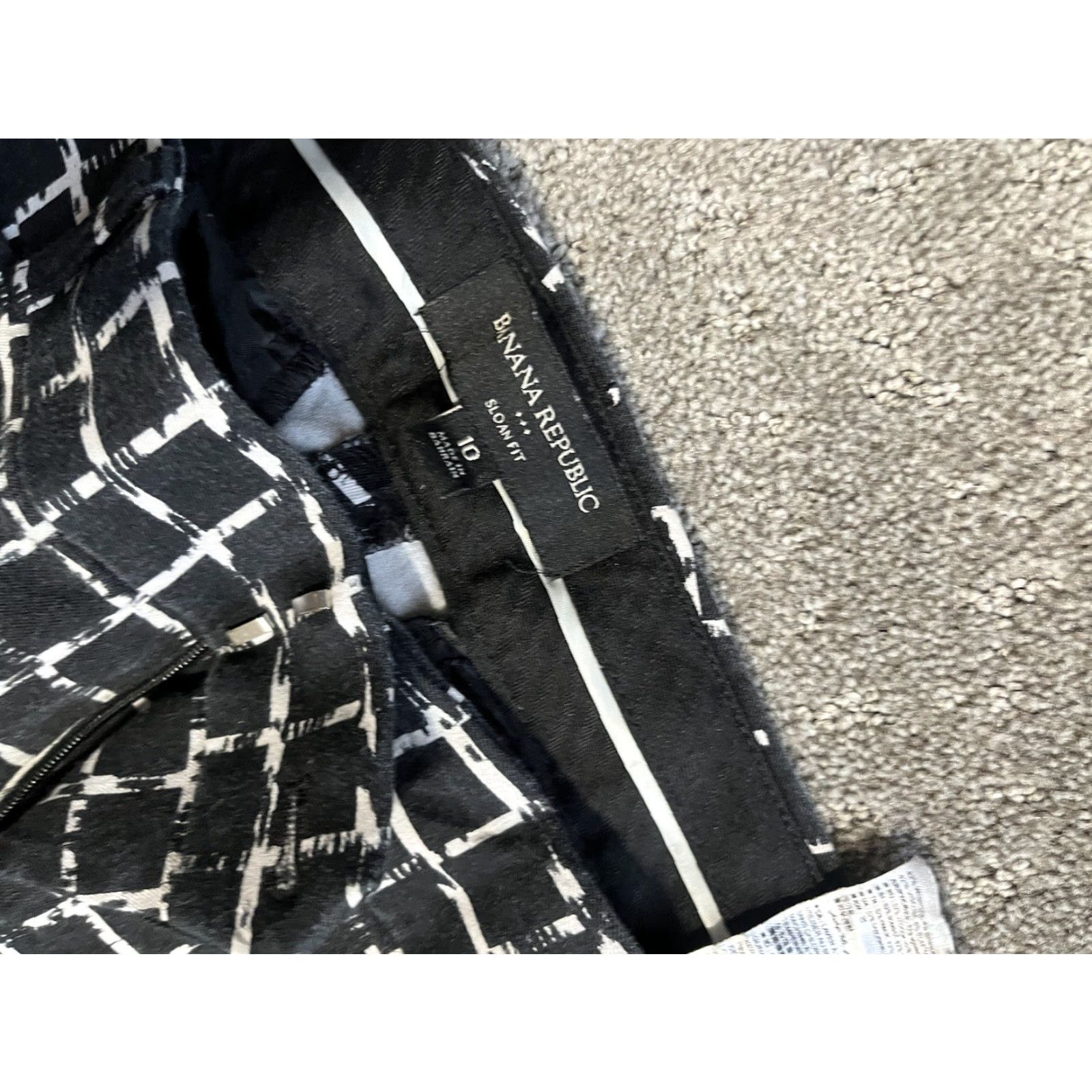 Banana Republic Banana Republic Sloan Slim Plaid Black Ankle Pants Size 10 Women Cropped Slimming Regular 25 in Inseam Size 32" / US 10 / IT 46 - 5 Thumbnail