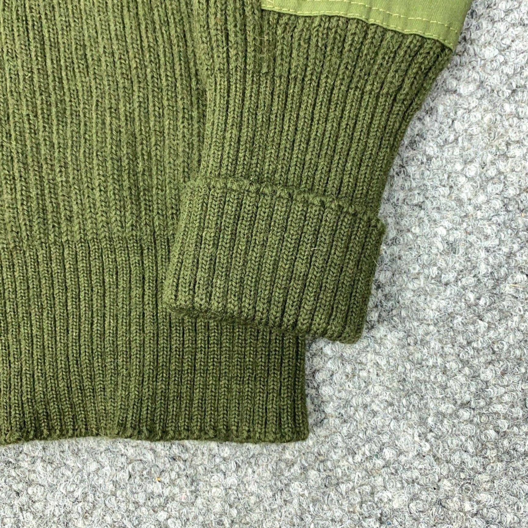 Commando VINTAGE Jack Young Wool Sweater Mens Size 42 Green Military Mock Neck Pullover Size US XL / EU 56 / 4 - 5 Thumbnail