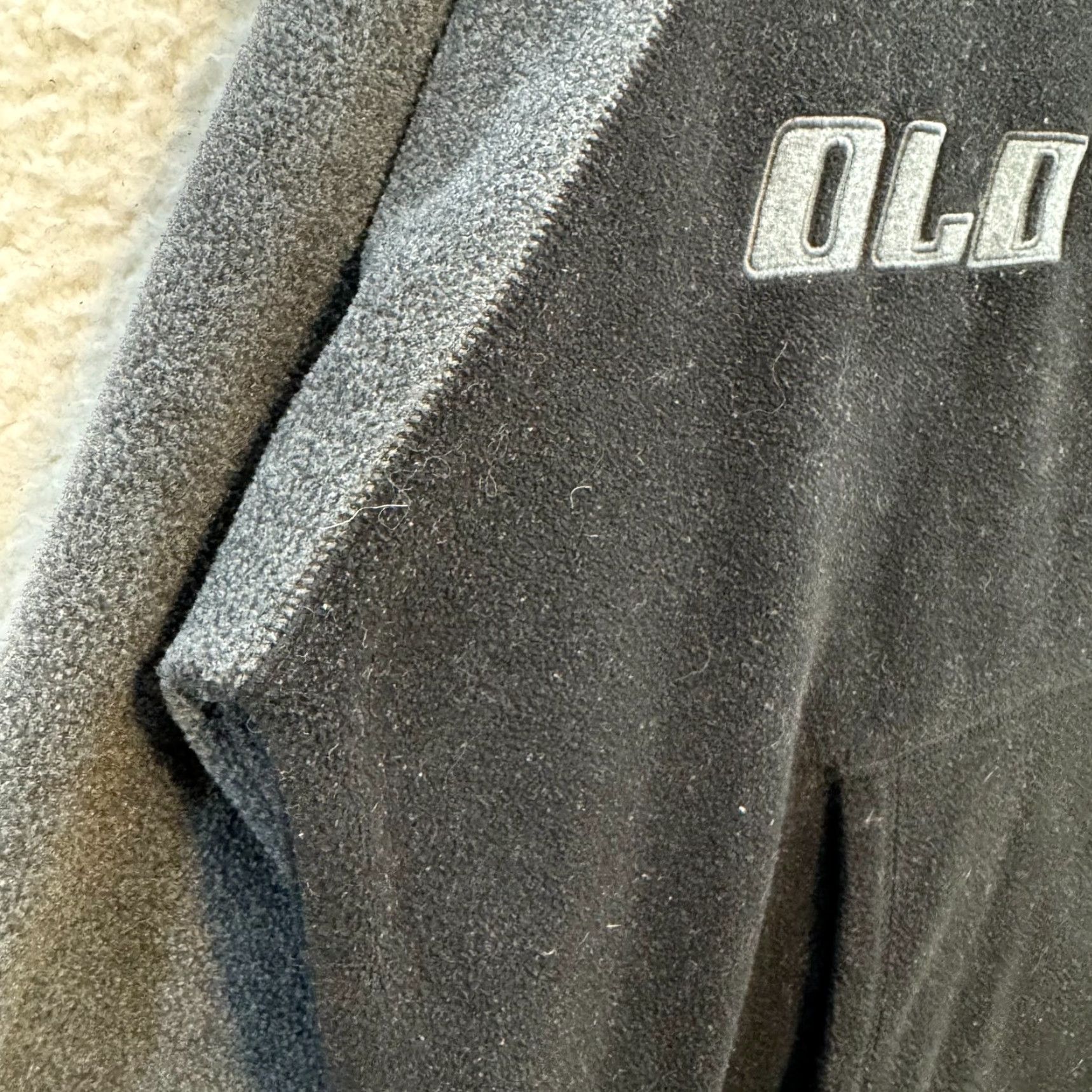 Old Navy VINTAGE Old Navy Hoodie Sweater Jacket L Black Fleece Logo Spellout Skater L Mens Size US L / EU 52-54 / 3 - 5 Thumbnail