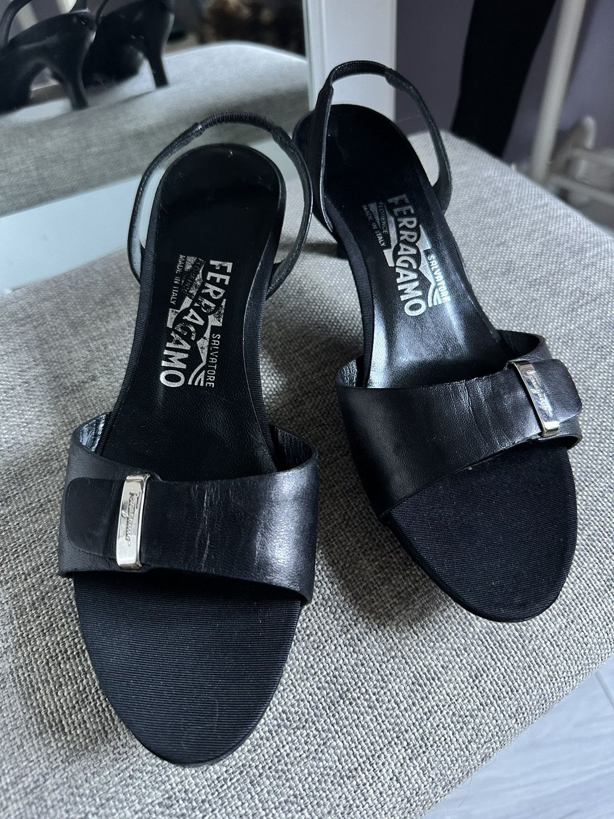 Salvatore Ferragamo Salvadore Ferragamo black heel Size US 7 / IT 37 - 10 Thumbnail