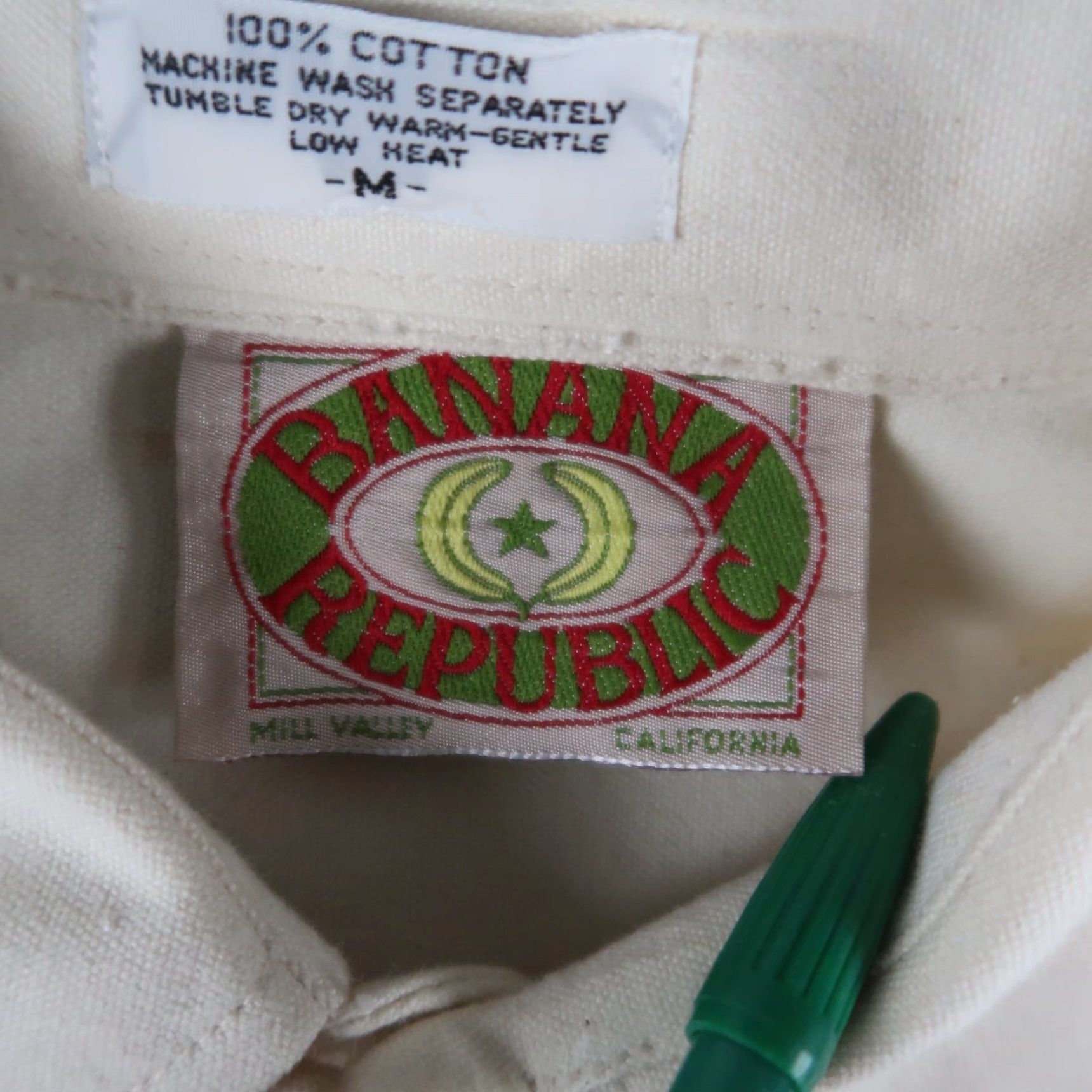 Banana Republic VINTAGE Banana Republic Shrine Club Shriners Patch Button Shirt Sz M Ivory 80s 70s Mens T-Shirt Cotton Collared Button Front Solid Pattern - 1980s Size US M / EU 48-50 / 2 - 7 Thumbnail