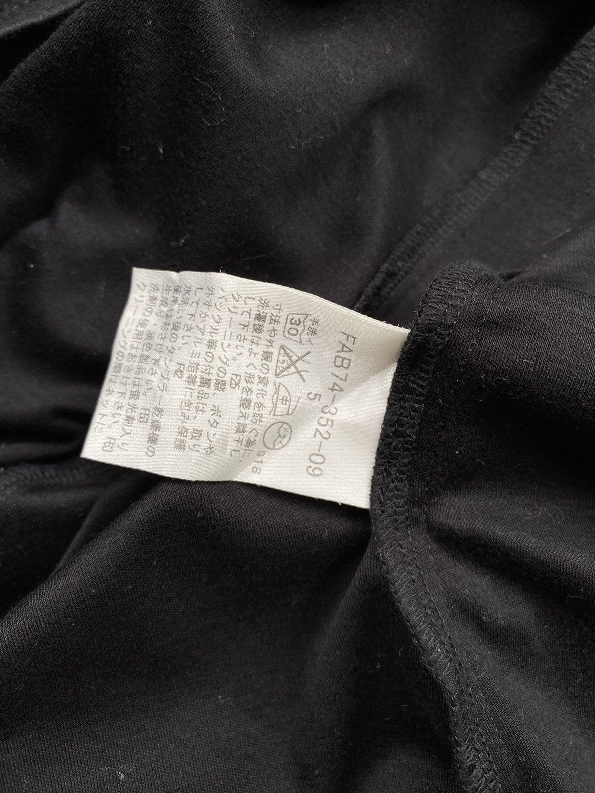 Burberry Burberry 2 pocket black shirt Size ONE SIZE - 19 Thumbnail