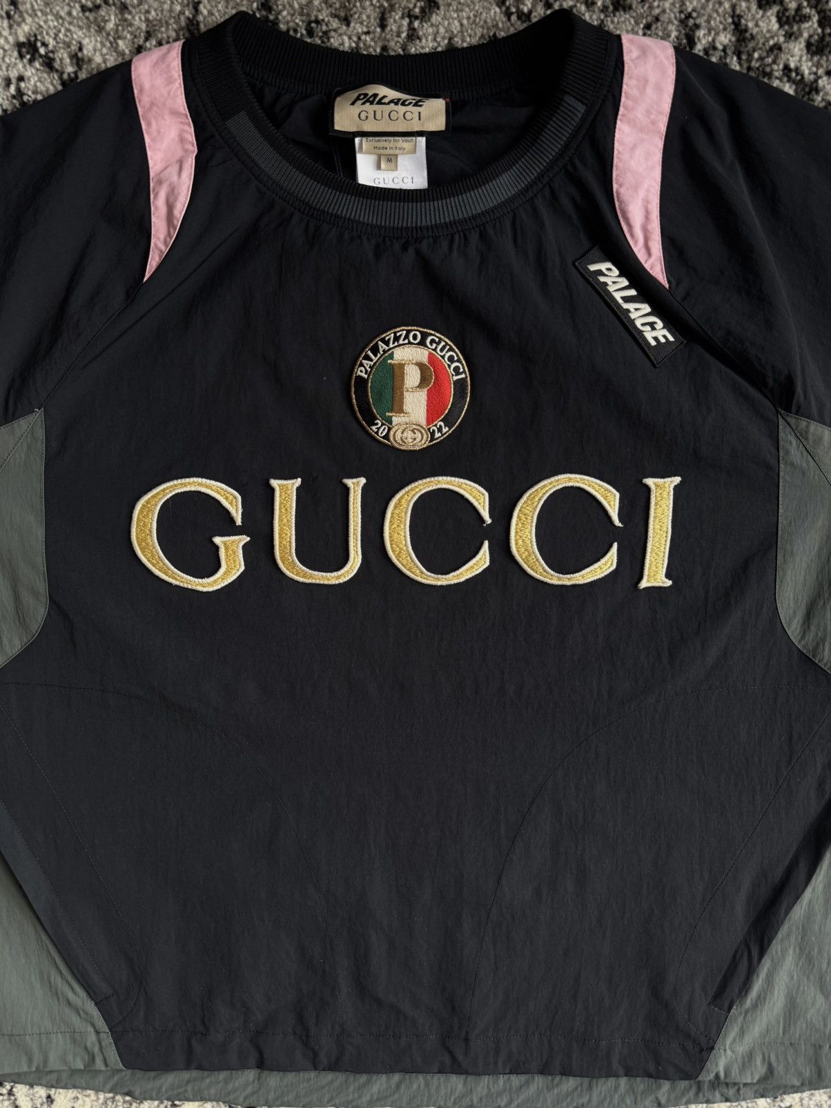 Gucci × Palace Gucci x Palace Strawberry Print Technical Jersey