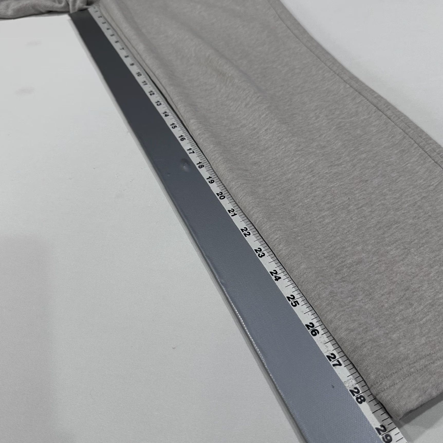 Vintage LL Bean Pants Women S Gray Sweatpants Cotton Polyester Fleece Pockets Pull On Size 28" / US 6 / IT 42 - 7 Thumbnail