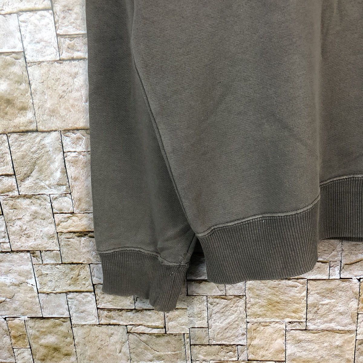 Champion × Vintage Champion vintage faded Brown Sweatshirt #A497 Size US XL / EU 56 / 4 - 7 Thumbnail