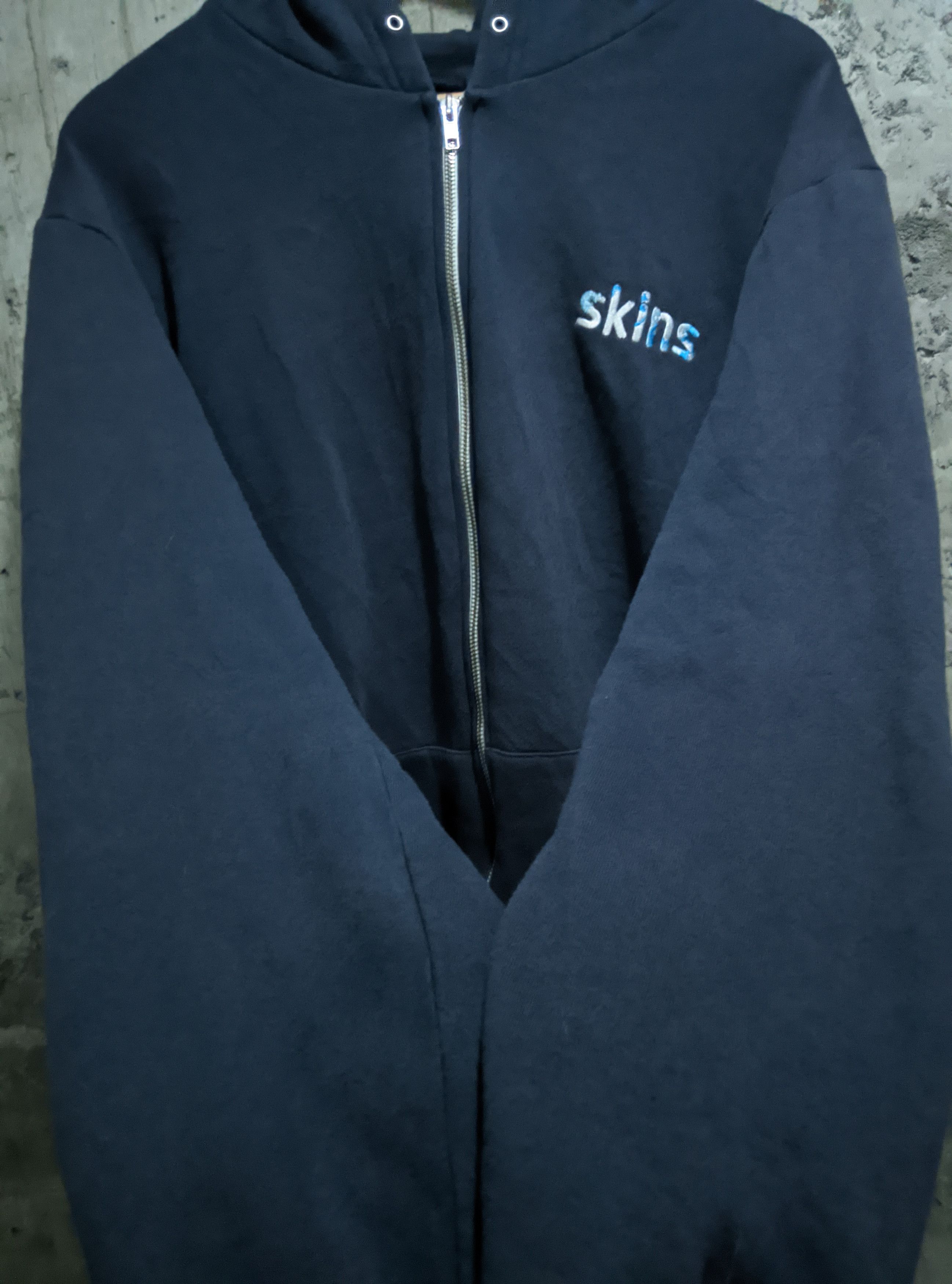 Vintage Vintage 2000s skins 1st generation tv show hoodie Size US XL / EU 56 / 4 - 12 Thumbnail
