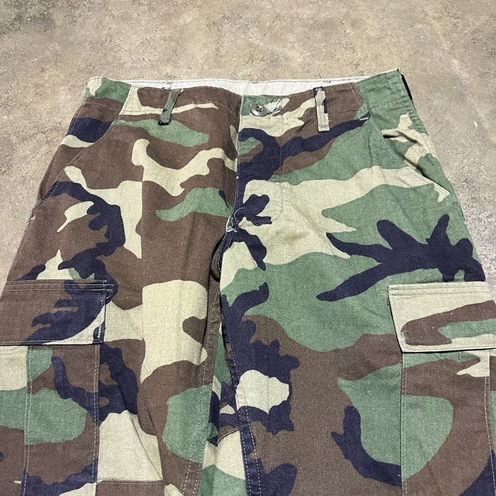 Vintage Vintage 80s US Army Camo Grunge Cargo Pants 29x29 Size US 29 - 2 Thumbnail
