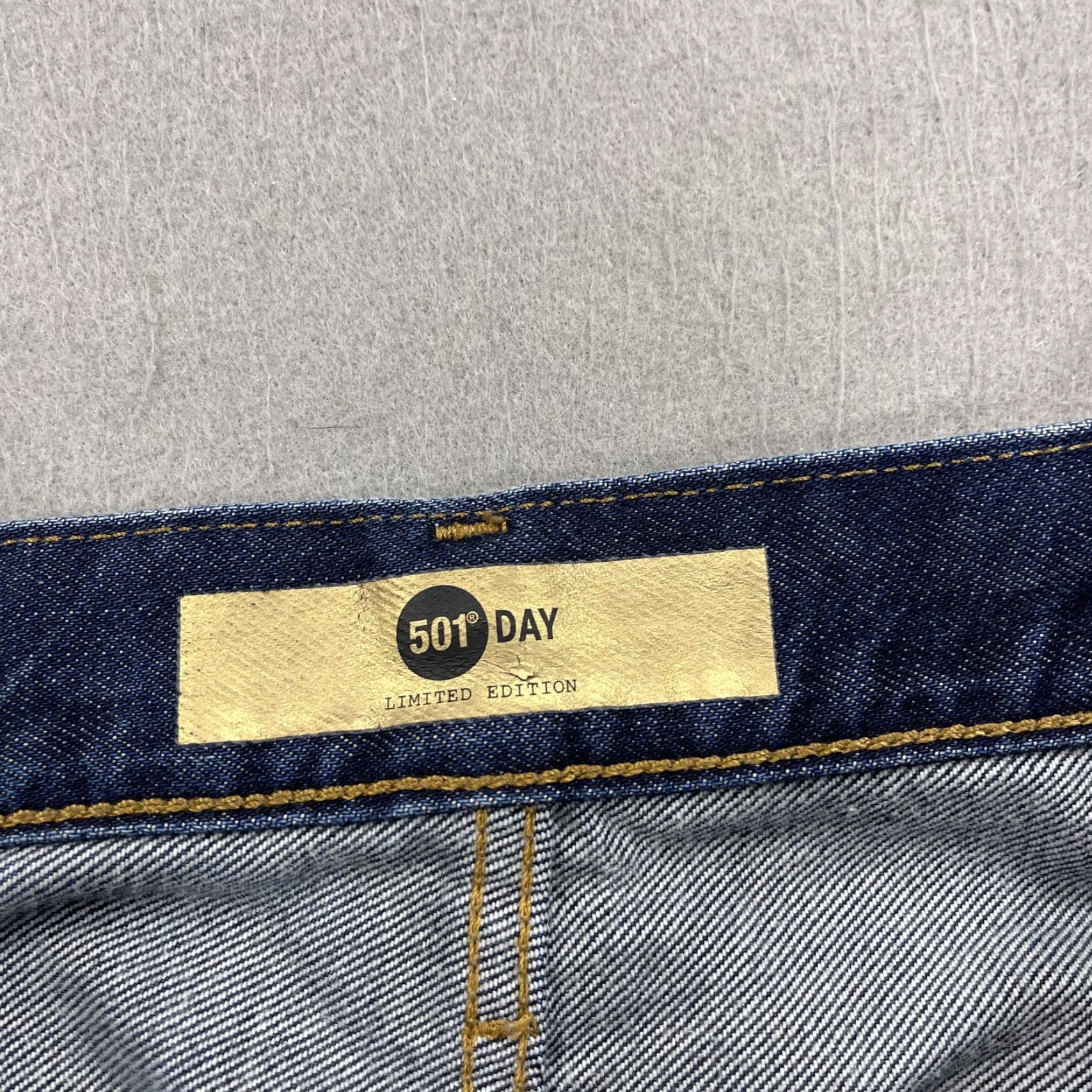 Levi's Levis 501 Jeans Mens 30x30 Blue Button Fly Limited Edition Day Selvedge Denim Shirt? Size US 30 / EU 46 - 5 Thumbnail