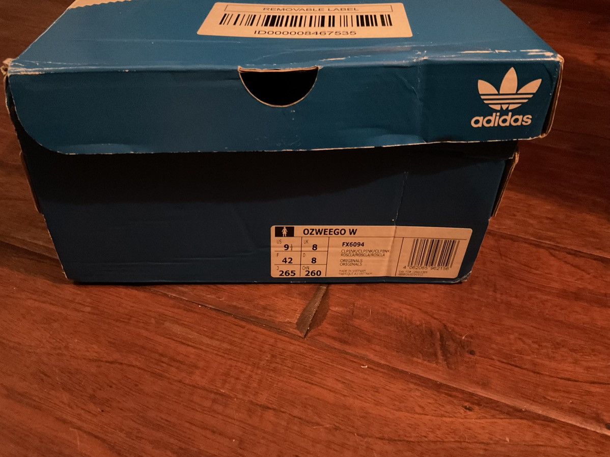 Adidas Women’s Pink Adidas Ozweego Size US 9.5 / IT 39.5 - 11 Thumbnail