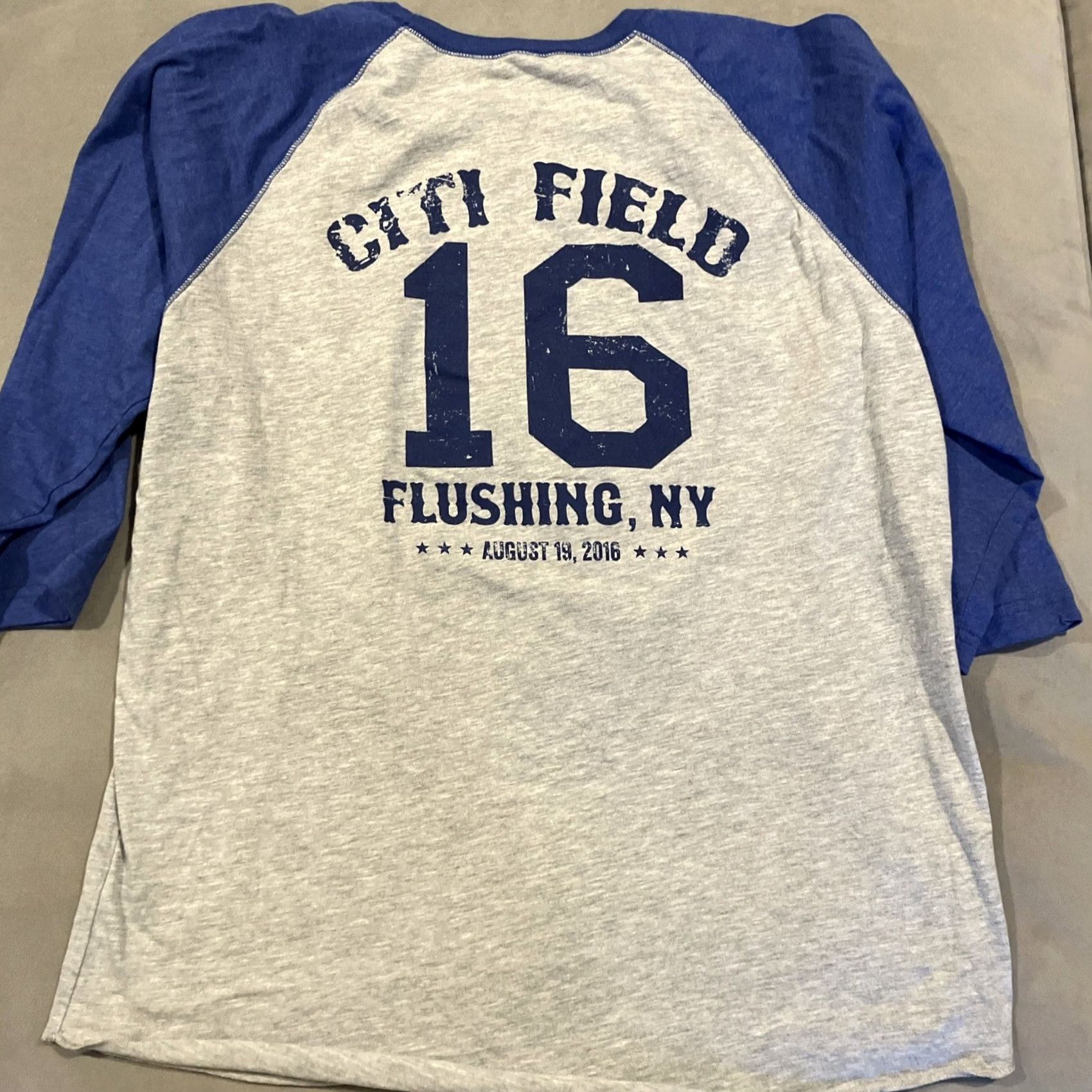 Vintage Zac Brown Band Citi Field Flushing New York 8/19/16 Baseball T Shirt XL 3/4 Sleeve Gray Men Regular Shirt Size US XL / EU 56 / 4 - 4 Thumbnail
