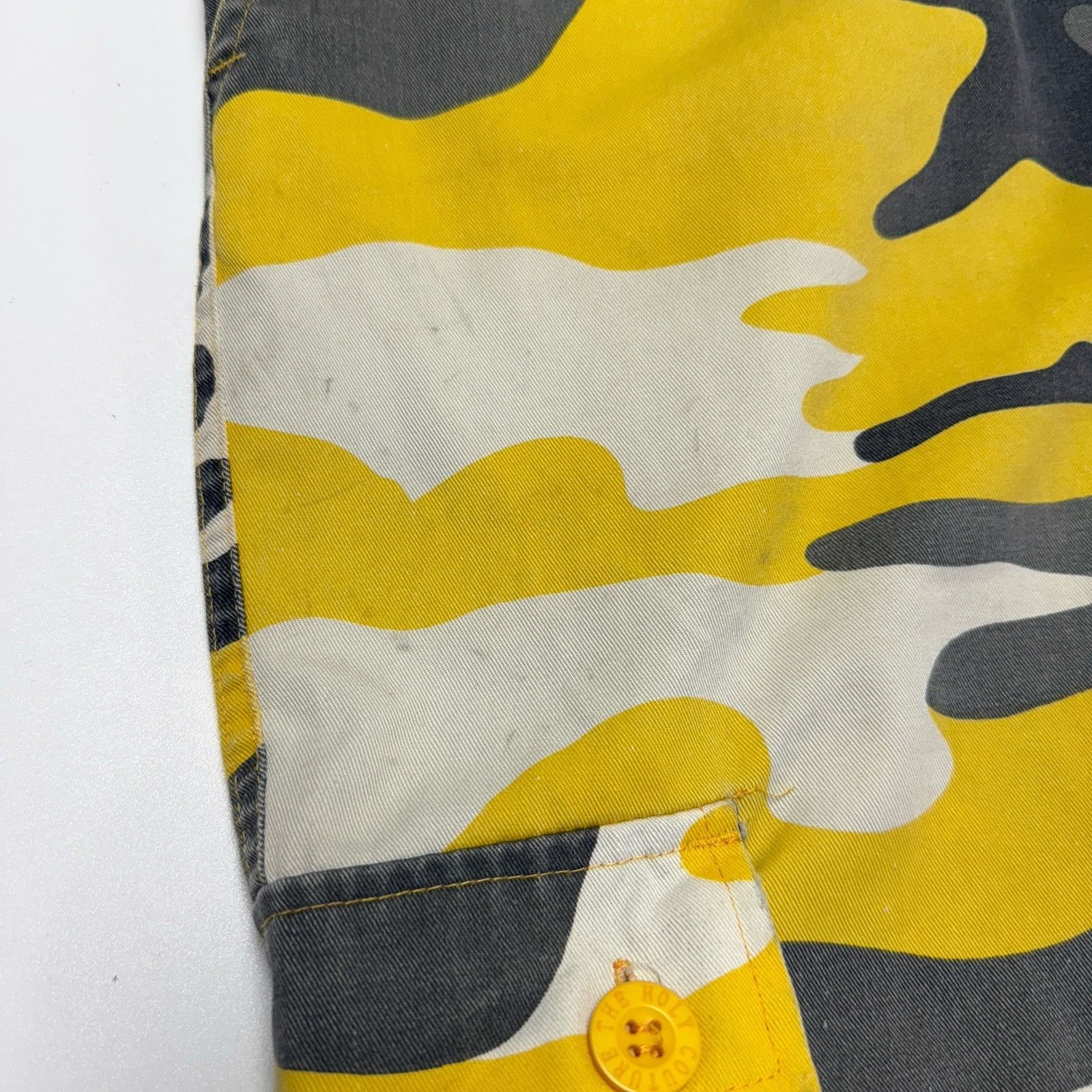 Vintage Vintage THC Camouflage Baggy Shorts Mens 42 W Yellow Skate G Size US 42 / EU 58 - 5 Thumbnail