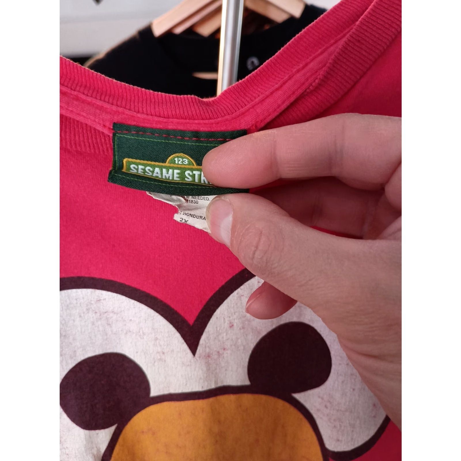 Vintage VINTAGE Sesame Street T-shirt Elmo Mustache 2XL Men Red Theme Park Mens Shirt 2XL Size US XXL / EU 58 / 5 - 3 Thumbnail