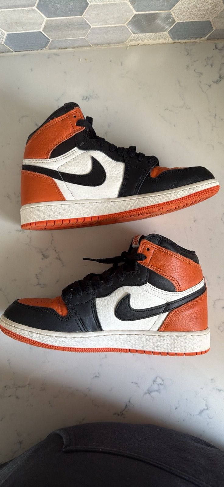 Nike Nike Air Jordan 1 Shattered Backboard 2025 Size US 6.5 / EU 39-40 - 3 Thumbnail