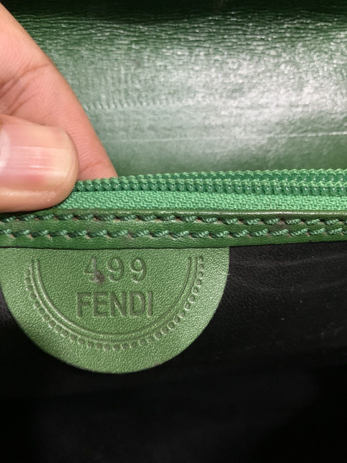 Fendi 🔥RARE VTG FENDI 499 GREEN LEATHER SHOULDER BAG Size ONE SIZE - 13 Thumbnail