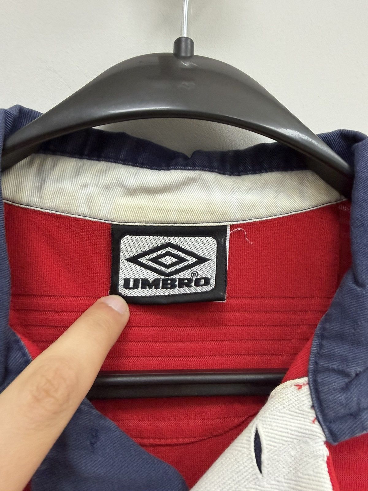 Umbro England 1999/2001 Away Football Shirt Soccer Jersey Umbro Size US XL / EU 56 / 4 - 5 Thumbnail