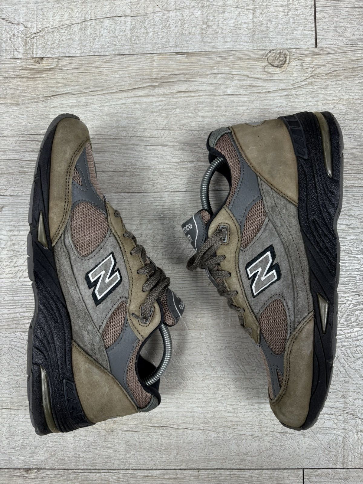 New Balance Rare 991 Made in England Khaki Sneakers Lace-Up Shoes Low-Top Trainers Size US 10 / EU 43 - 10 Thumbnail
