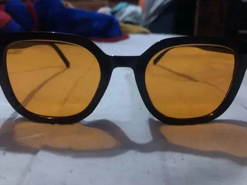 Other Orenge Lense Black Frame Sunglasses Size ONE SIZE - 2 Thumbnail