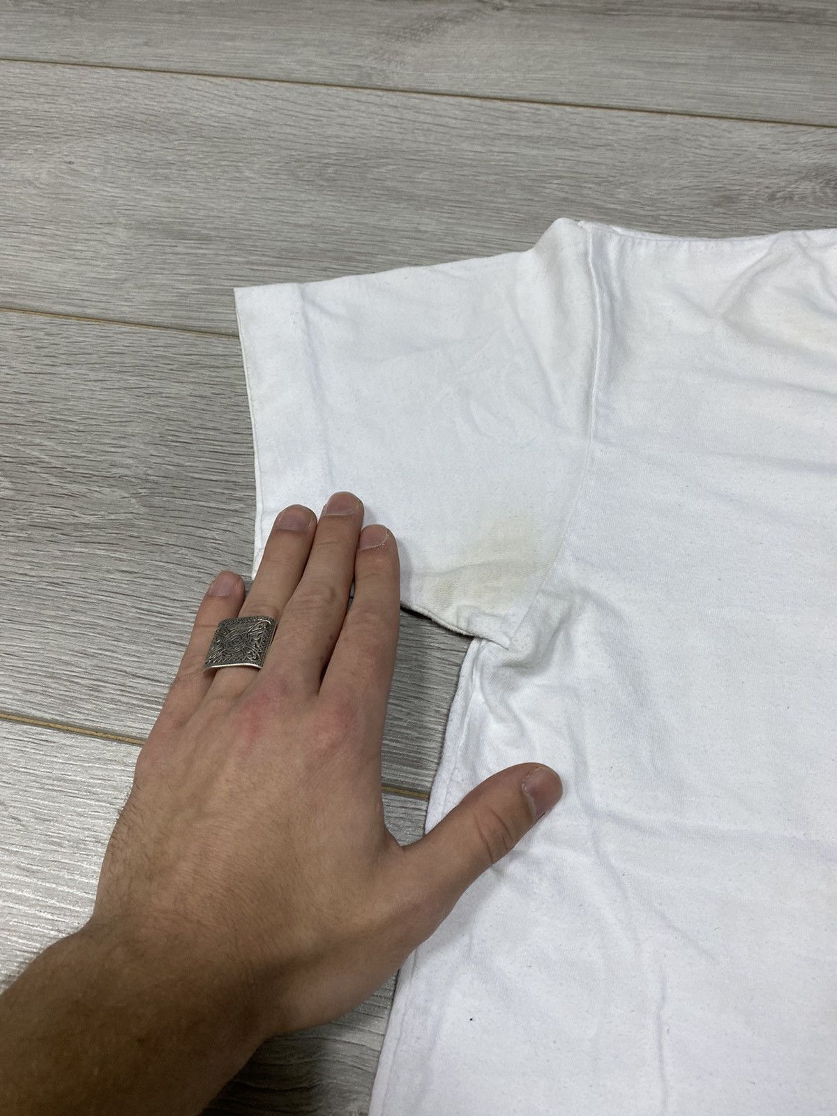 Comme des Garcons PLAY PLAY Comme des garçons vintage big heart t-shirt Size US S / EU 44-46 / 1 - 6 Thumbnail