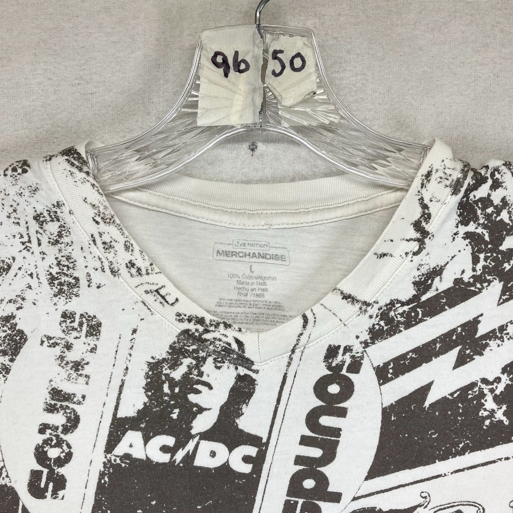 Vintage AC/DC T Shirt Mens Large Graphic Print V-Neck Short Sleeve Retro 70s 80s Music Beige Slim Fit Cotton 2020s Size US L / EU 52-54 / 3 - 5 Thumbnail