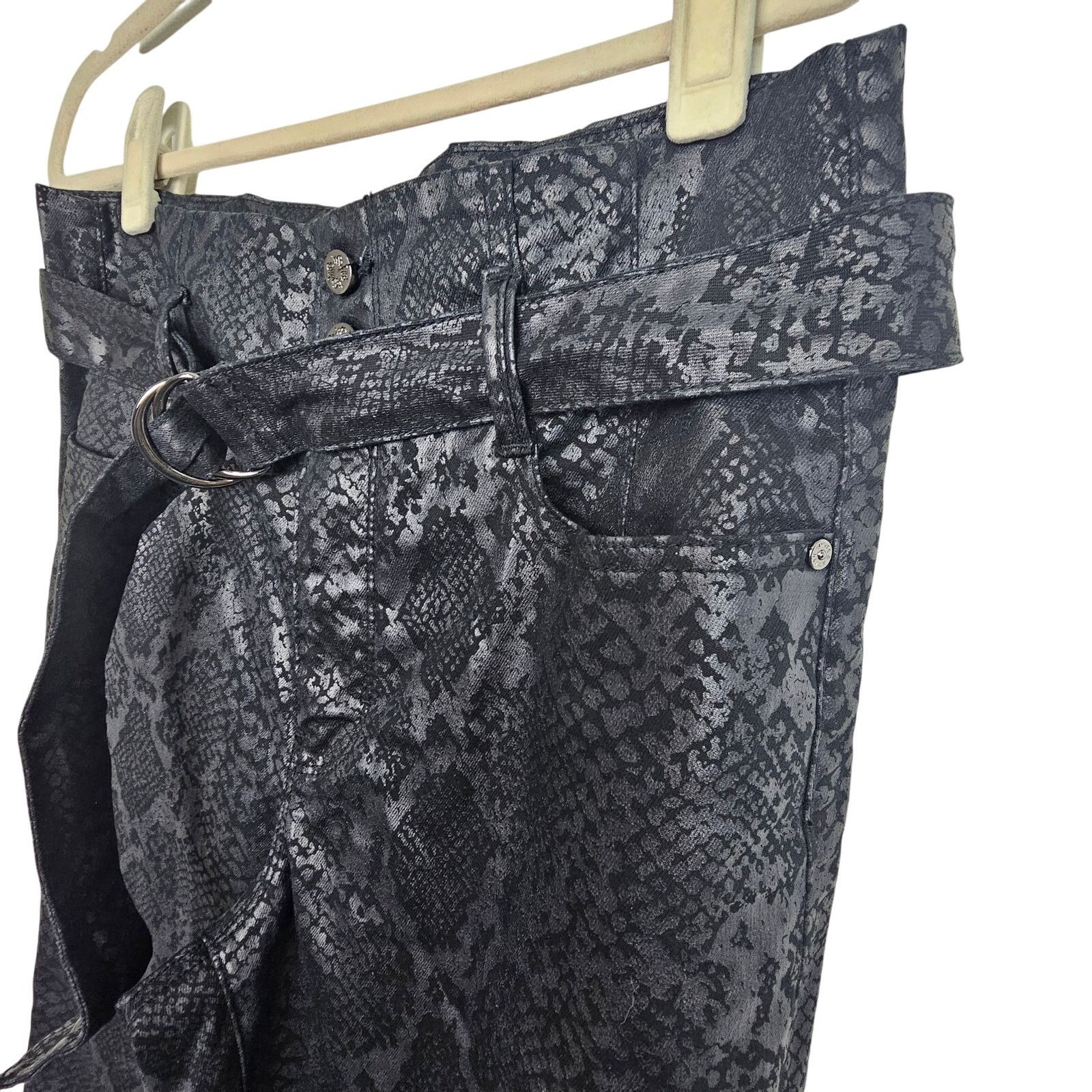 White House Black Market White House Black Market Pants 10 Black Snakeskin Extra High Size 32" / US 10 / IT 46 - 4 Thumbnail