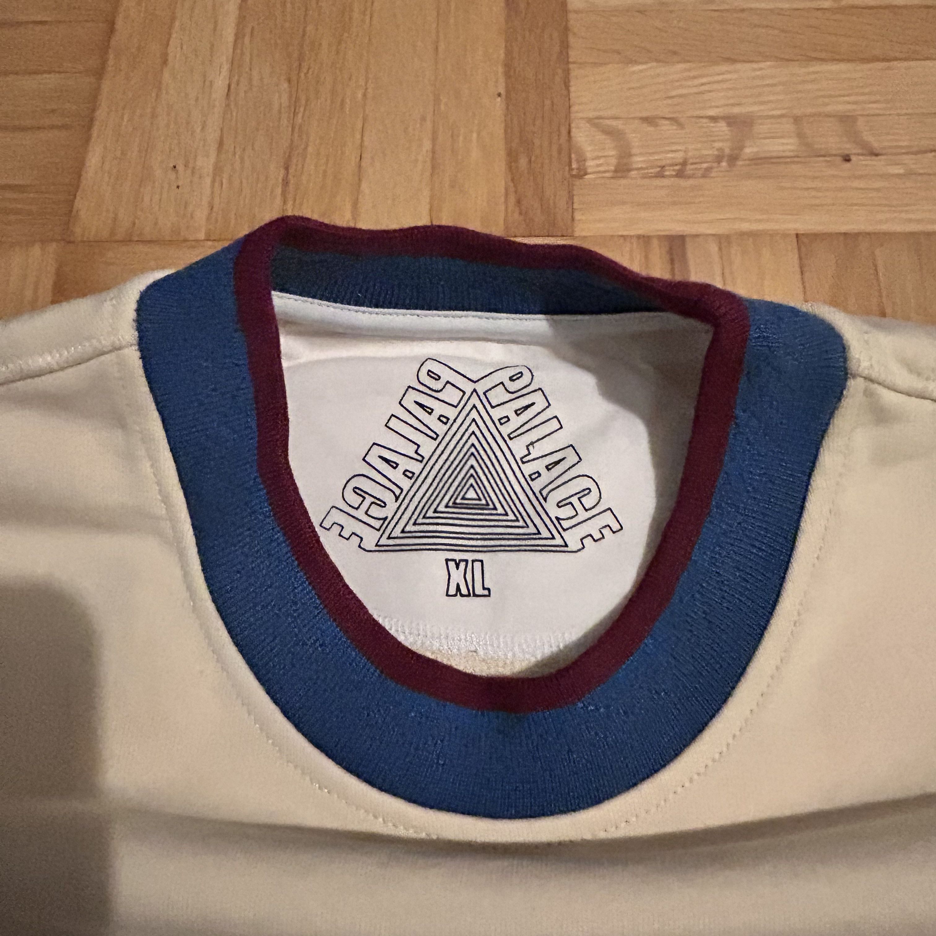 Palace Palace Clubhouse Crewneck Cream XL FW17 Size US XL / EU 56 / 4 - 3 Thumbnail
