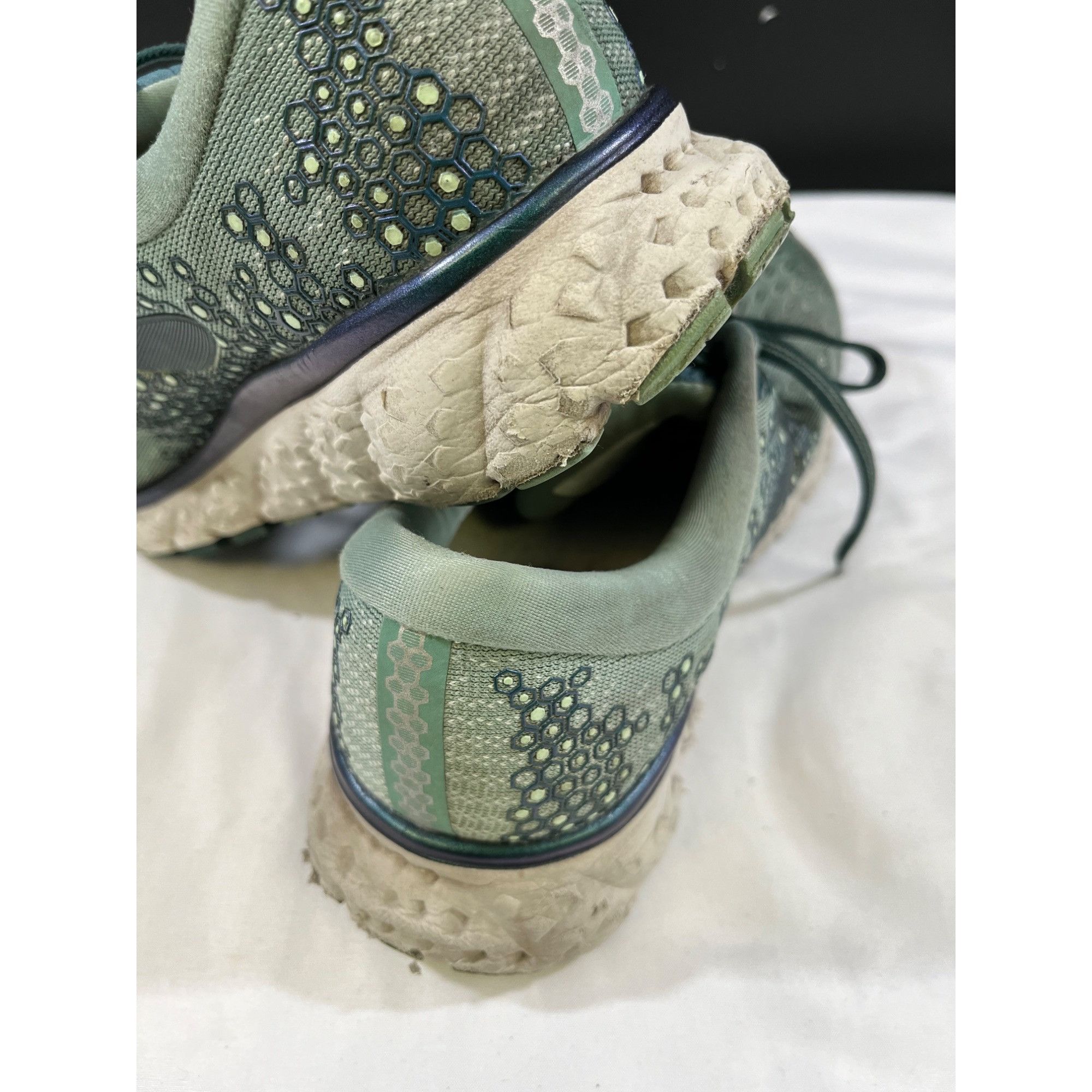 Brooks Brooks Glycerin 17 Womens Green Running Shoes Size 8.5 SKU 6 Size US 8.5 / IT 38.5 - 9 Thumbnail