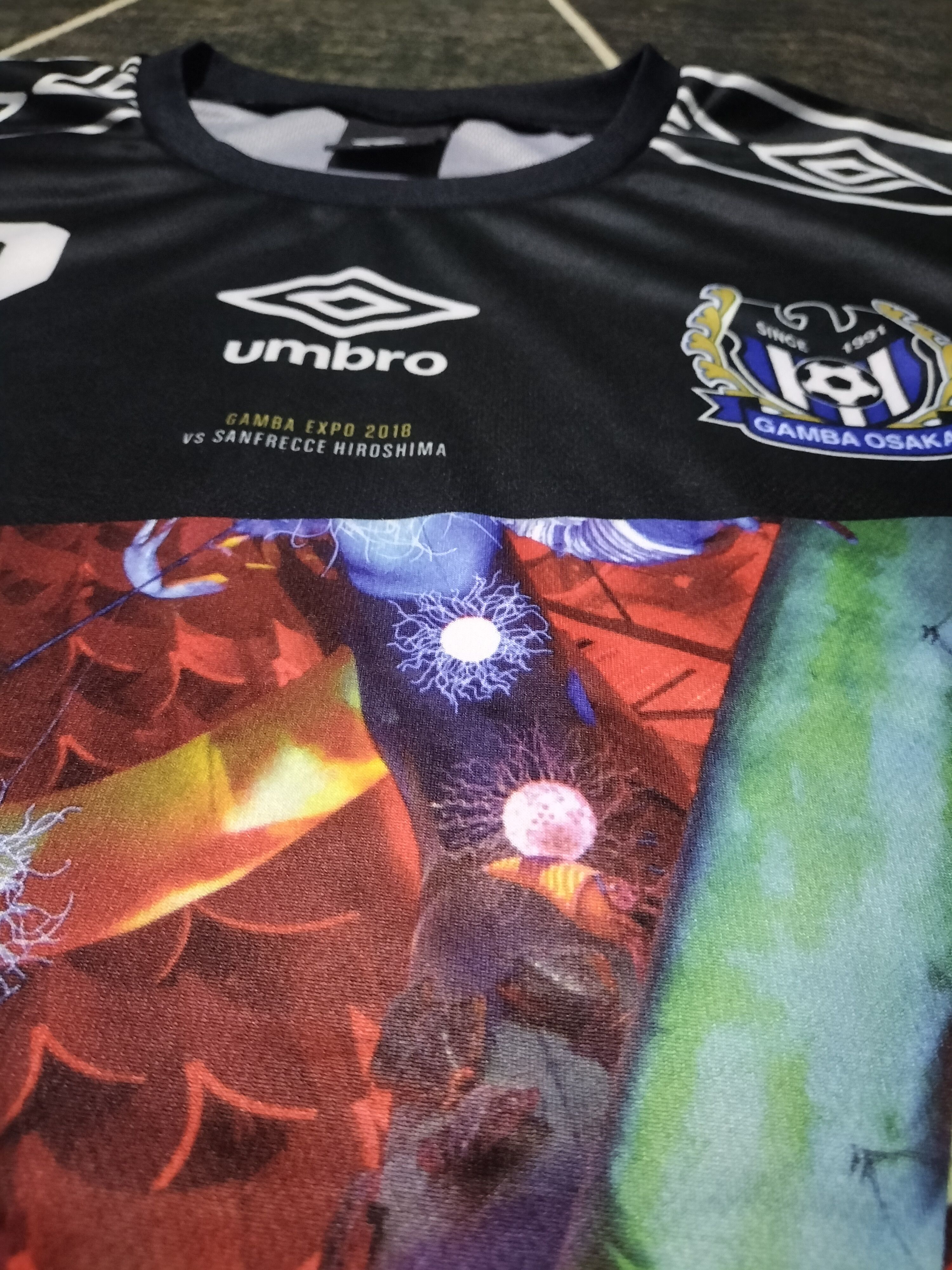 Umbro Umbro Gamba Osaka Rare Special Edition Sanfrecce Hiroshima Size US M / EU 48-50 / 2 - 8 Thumbnail