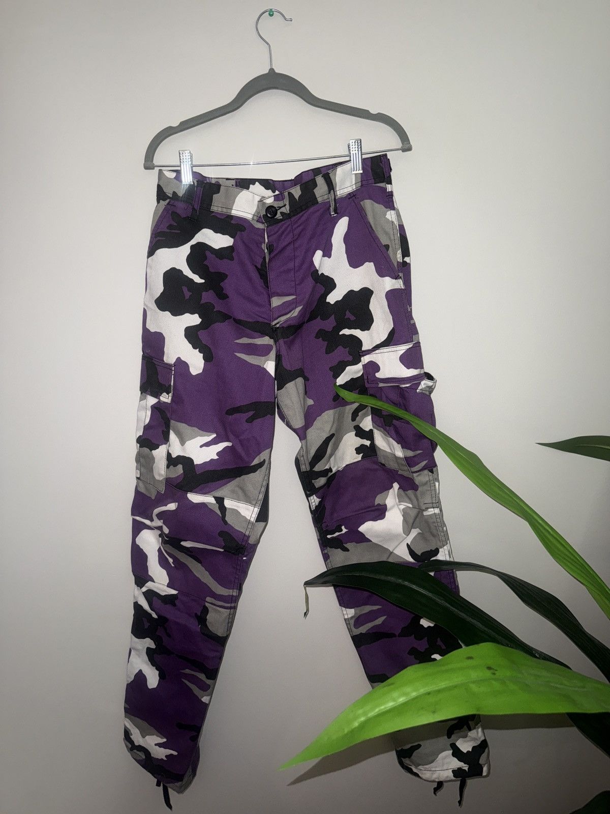 Rothco Purple camo travis scott cargos Size US 31 - 1 Thumbnail
