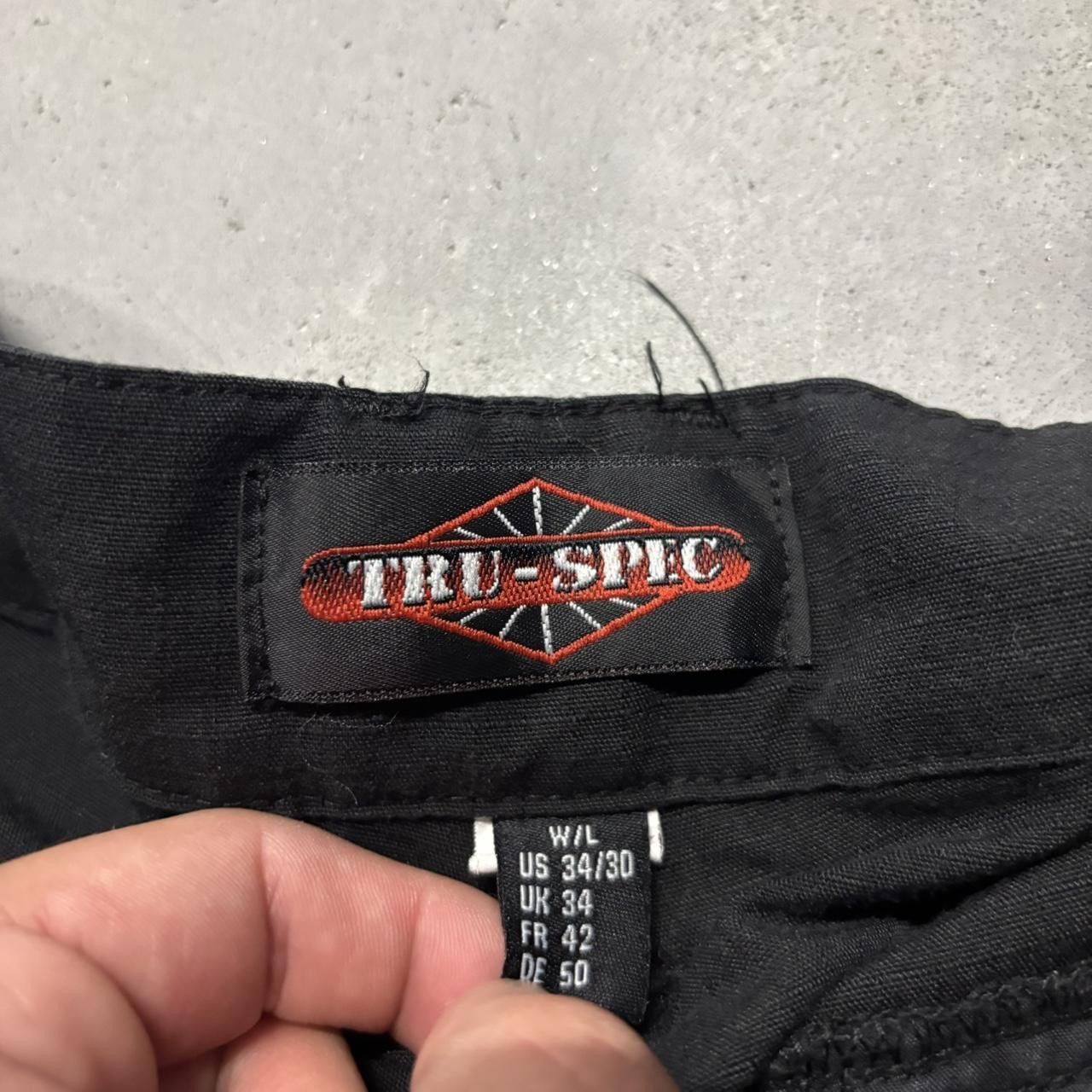Japanese Brand × Vintage Crazy Vintage Y2K/2000s Baggy Black Streetwear Workwear Skater Cargo Pants! Size US 33 - 7 Thumbnail